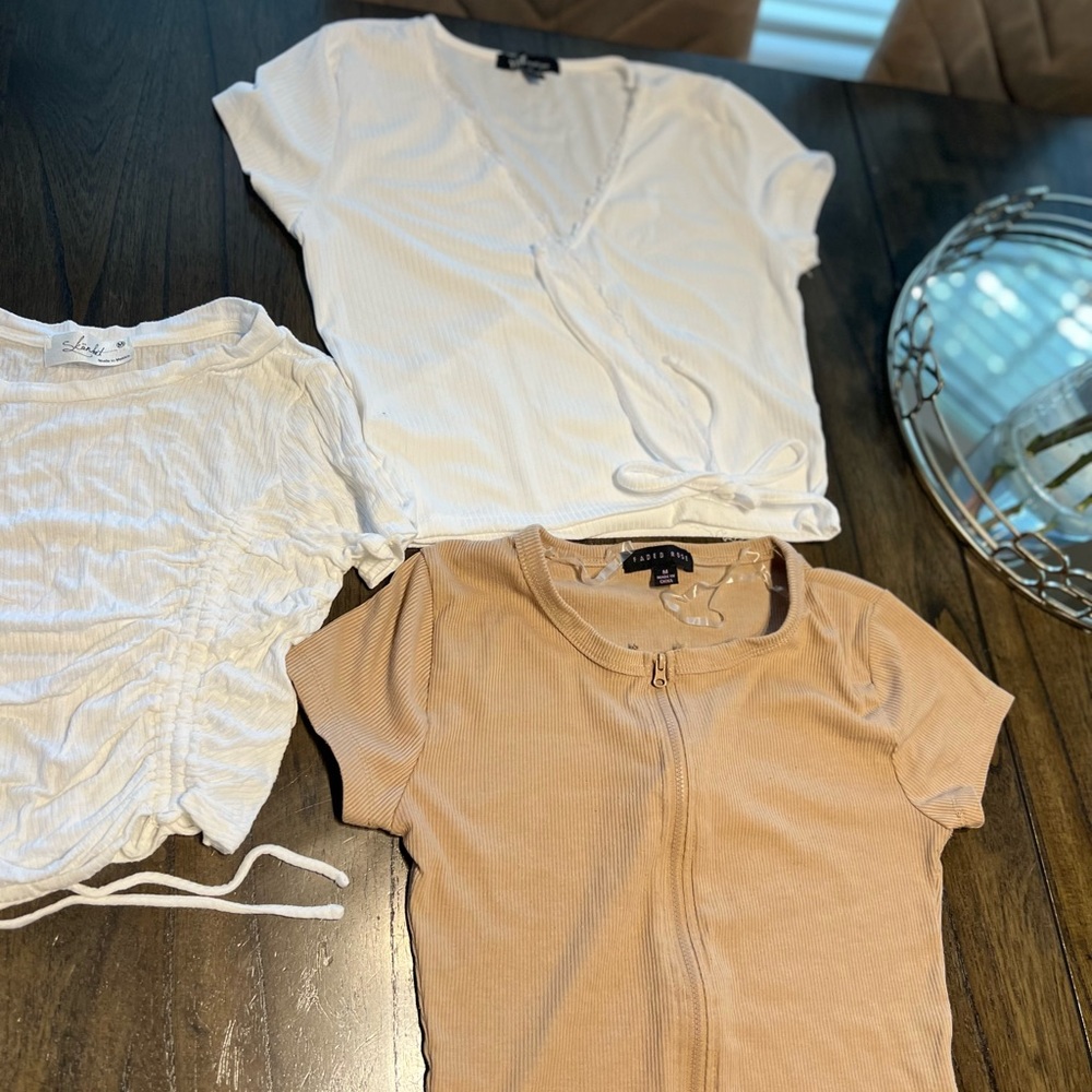 Tops bundle - Picture 2 of 3
